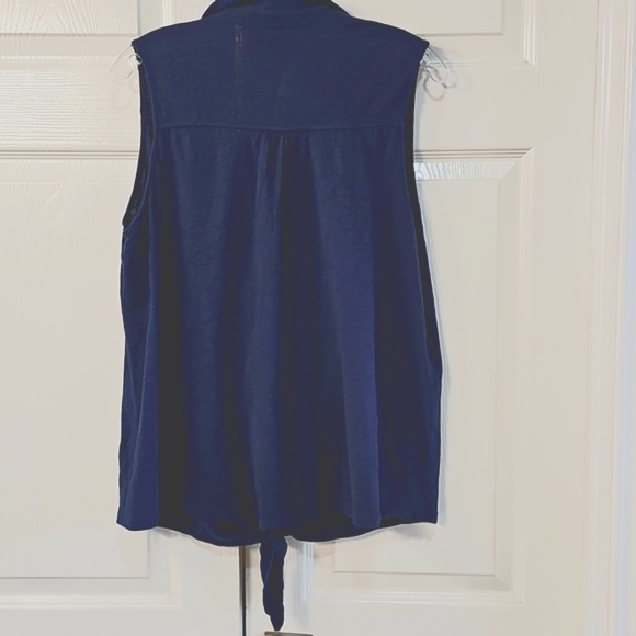 Time & Tru Sleeveless Button-Up Top W Bottom Tie Navy XL EUC - Picture 5 of 9